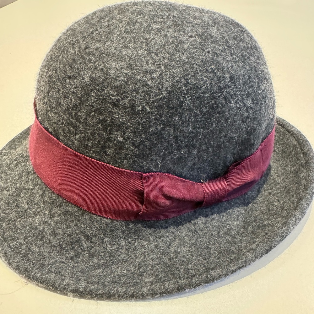 Tilley felt/wool hat with ear flaps. Size M